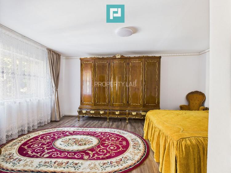 Casă cu 3 camere, anexe  locație Premium în Pecica - 11