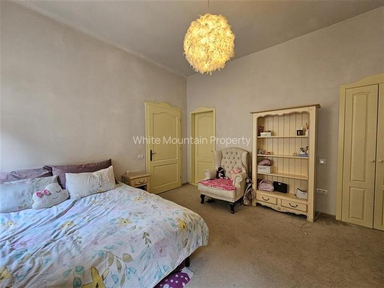 Apartament deosebit cu 3 camere str. Castelului - Comision 0% - 21