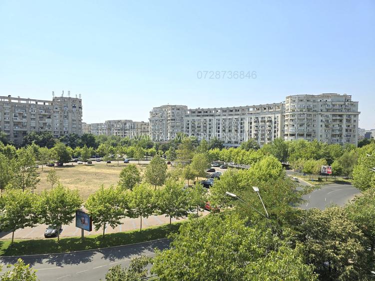 Unirii Piata Alba Iulia, vedere superba spre fata, Sud, spre rond