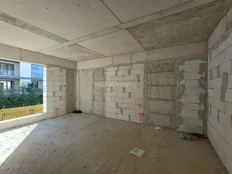 Garsonieră modernă cu bucătărie închisă și balcon - 6