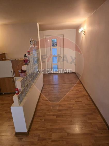 Casă / Vilă in Teis, Bals - 4