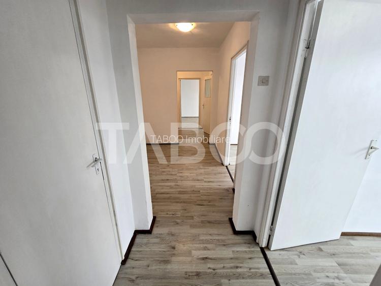 Apartament decomandat de vanzare cu 3 camere balcon zona Mihai Viteazu - 9