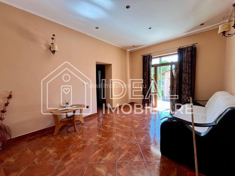 Casă renovată cu 3 corpuri și teren de 1.383 mp | Cârțișoara - 8