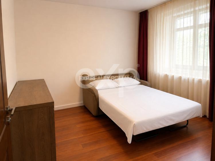 Apartament cu 3 camere decomandat de vânzare, etaj 1-Zona Cornișa - 4