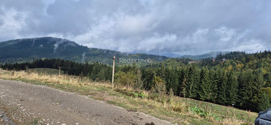 Teren deosebit in cadru de poveste langa cabana Diham, Glajerie - 6