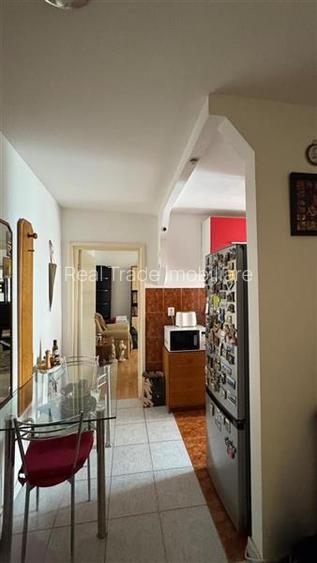 Apartament 3 camere decomandat etajul 1 Astra - 9