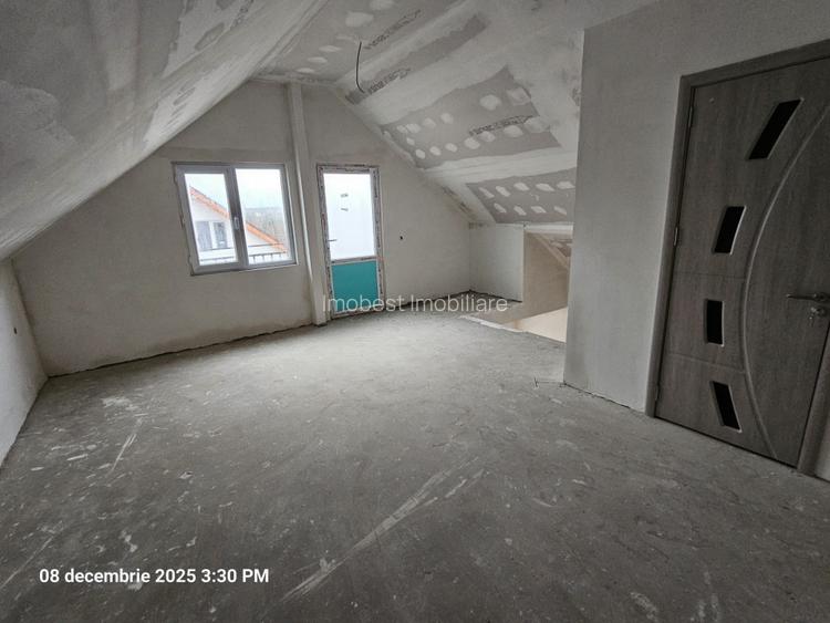 Vila in centrul localitatii Lumina - 6