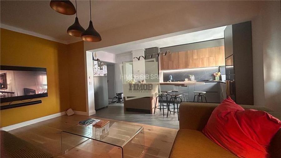 Apartament modern cu 4 camere 2 bai si logie inchis in Strand - 4