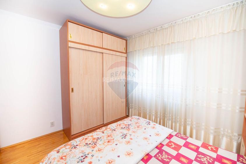 Apartament 3 camere, 72 mpu, Parcare de inchiriat, Bd. Banu Manta, S1 - 12