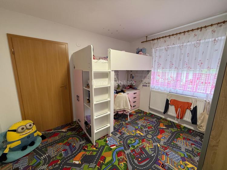 Apartament de vanzare cu 3 camere, scară interioară și curte privată - MICESTI - 11