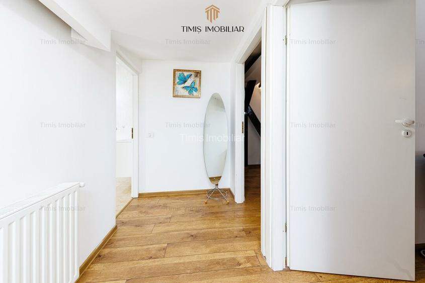 Apartament pe 2 niveluri I 3 cam & 2 băi, in P-ța Unirii  - Comision 0% - 8