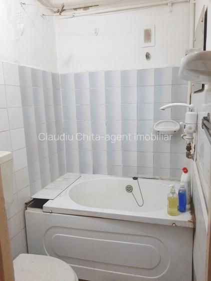 Toporasi-Branistari, sector 5, garsoniera-etaj 1 din P+4, bloc civilizat - 7