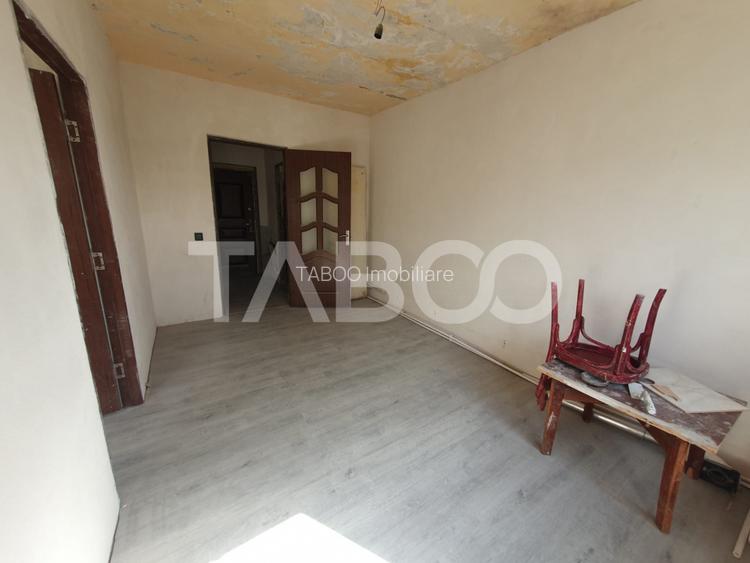Apartament de vanzare 2 camere 44 mp utili 13 Decembrie bloc Italieni - 4