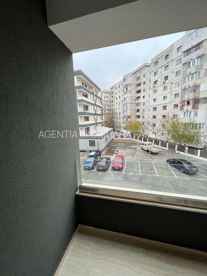 Inchiriem studio in Micro 17 , etaj 2 bloc ROKA, parcare privata, - 13