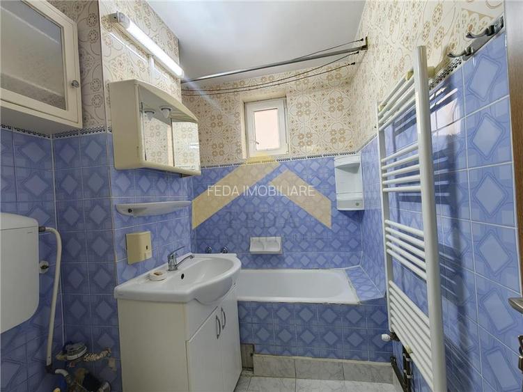 Apartament 2 camere de inchiriat Boul Rosu - 4