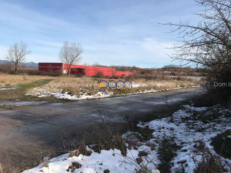 Spatii depozitare si platforma betonata de inchiriat langa cartier Pipirig - 5