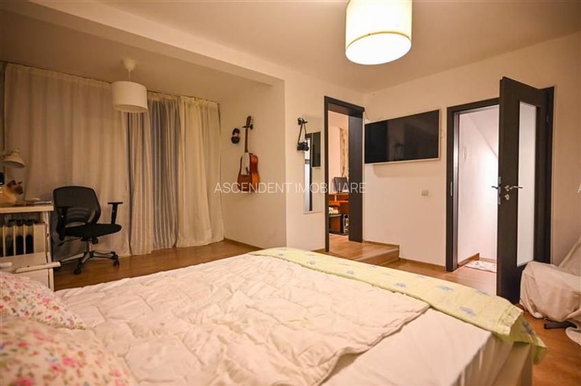 FILM&3D! Resedinta notabila, in pretiosul areal:Drumul Poienii,Centru Istoric Me - 56