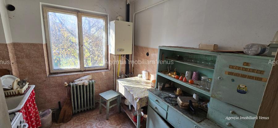Apartament 3 camere la str.Primaverii - 2