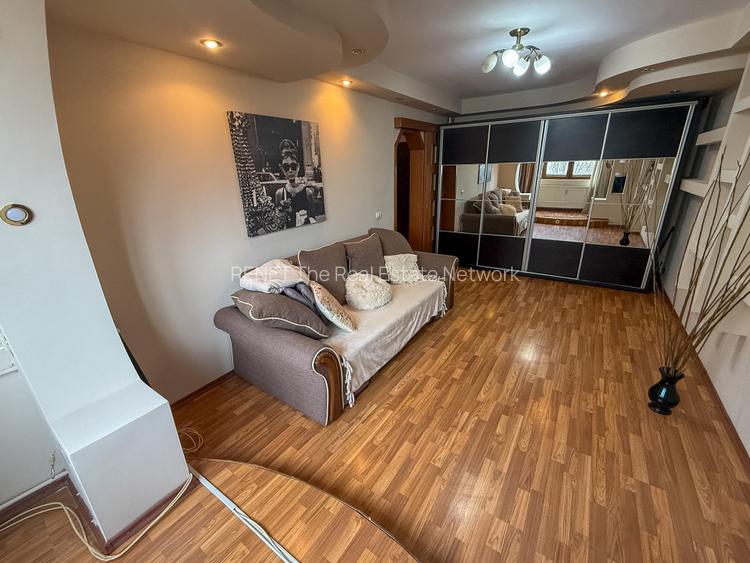 Apartament mobilat si utilat, parcare - 2