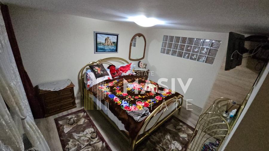 De vânzare, casă cu 5 camere, complet renovată, curte și priveliște superbă. - 5