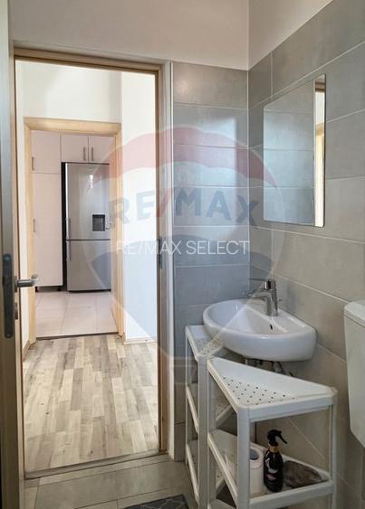 Apartament luminos de 2 camere, 1 Mai, Pet Friendly,  Zonă de case - 17