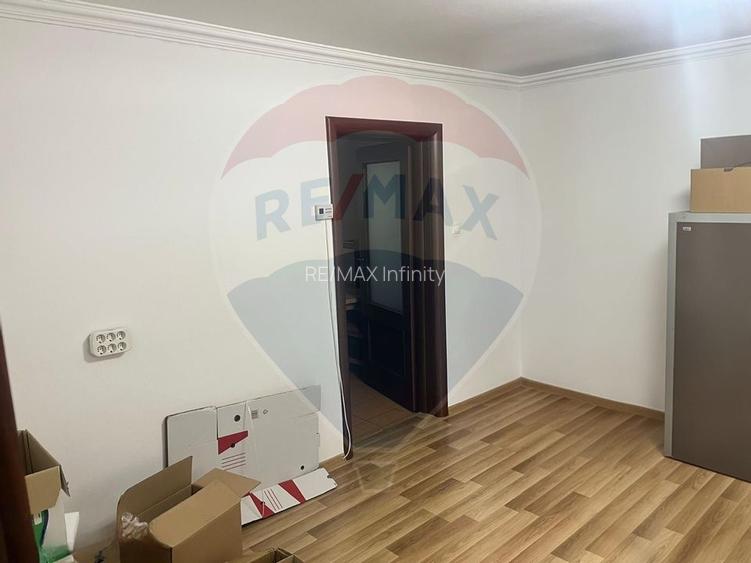 Casă / Vilă cu 4 camere de închiriat în zona Andrei Muresanu - 6