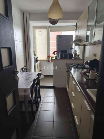 Apartament 2 camere situat între biserica de la Potcoava și cinema Gloria  - 8