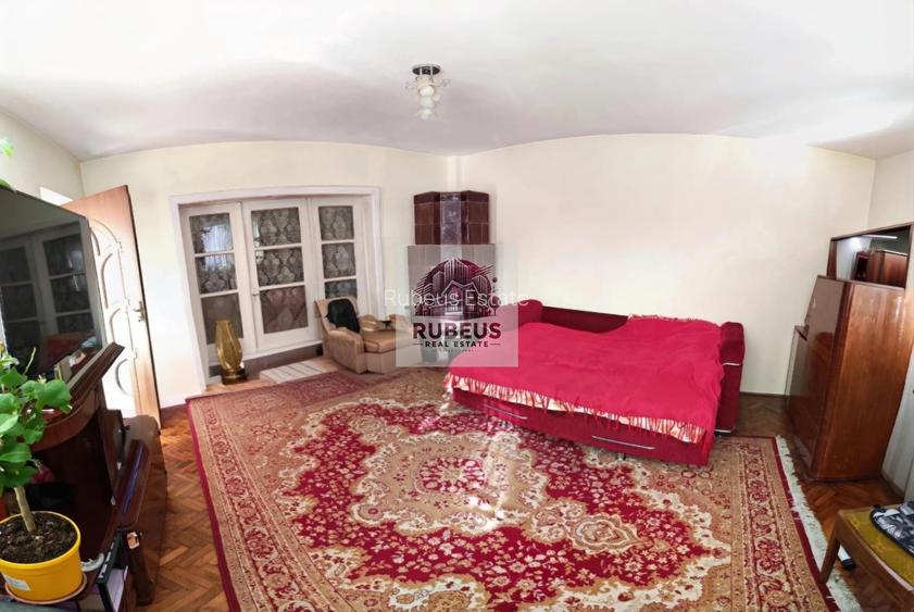 Casa cu personalitate in Calomfirescu – spatiu, liniste si teren gener - 32