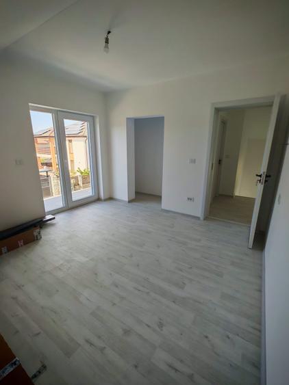 Casă de vânzare | 4 CAMERE | 2 băi | 160 MP UTILI | ZONA ORIZONT