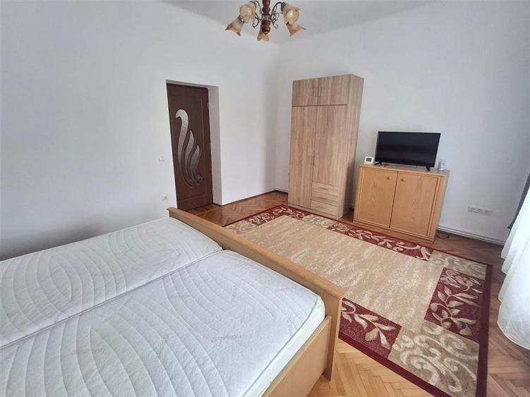 Garsoniera la casa zona Piata Cluj