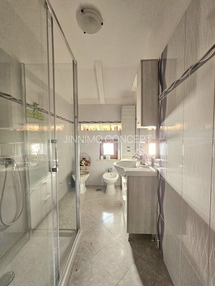 Casa ( S+P+M ) de vanzare, 287 mp, Teren 954 mp - 6