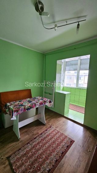 Apartament in bloc reabilitat, 2 camere, et 4, Zona 300, Micalaca,Arad - 2