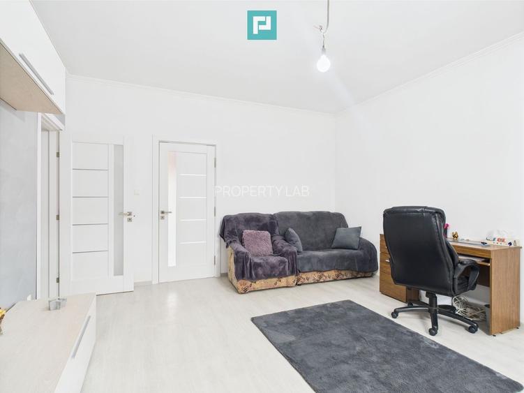 Casă Individuală cu spațiu comercial - Variaș - 9