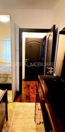 Vanzare Apartament 2 camere ,Zona 13 septembrie, sector 5 - 12