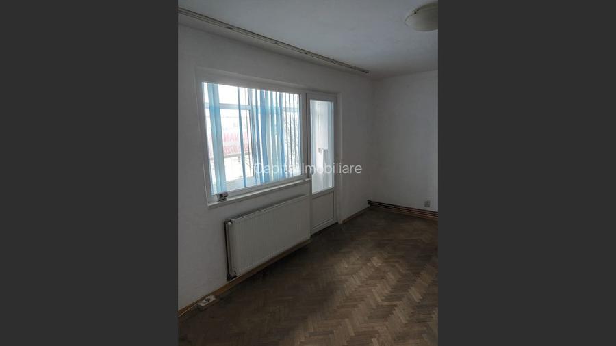 Apartament 3 camere Vest - 2