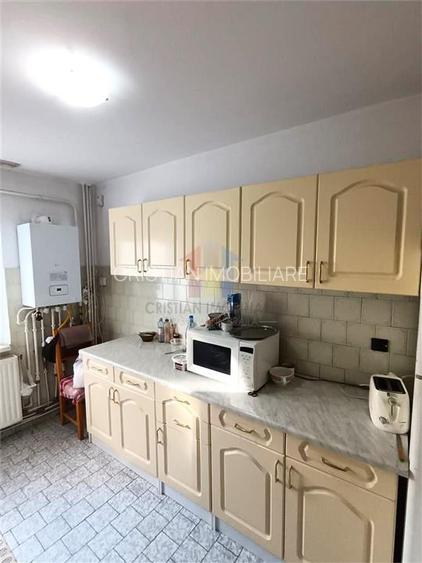 ETAJ  1, Ap 3 camere zona Garii, SPATIOS, 2 vederi, 2 balcoane - 5