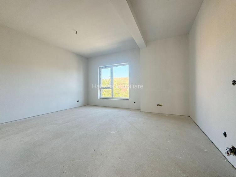 Casa tip duplex cu garaj, 130 mp utili - Floresti - 14