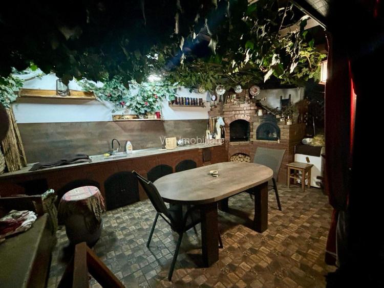 Oportunitate- Casa in zona centrala 218mp - 9