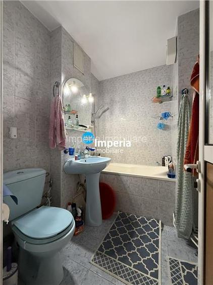 Apartament 4 cam, semi - decomandat, de vanzare zona Tatarasi - Dispecer - 9