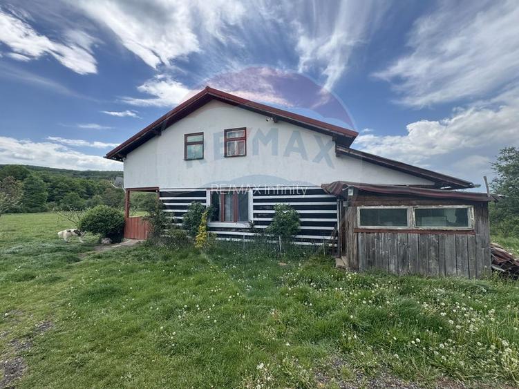 Proprietate OFF-GRID 5,76 Ha. Casa tradiționala lemn. Limită Cluj - 5