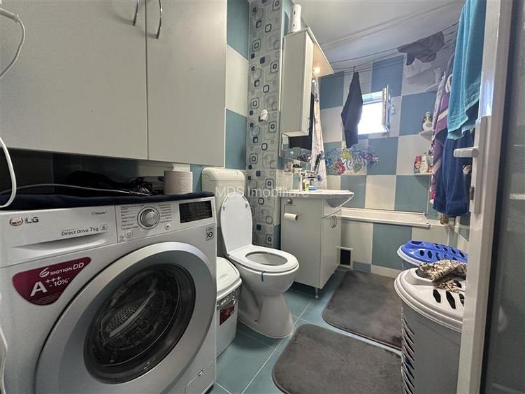 Decomandat cu 2 bai și 2 balcoane la etajul 2 lingă Generală 7 - 6