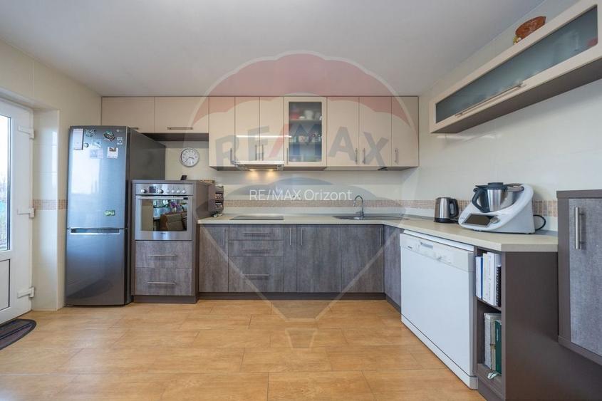 Casă noua - parcări subterane, teren 500 mp, Codlea - 23