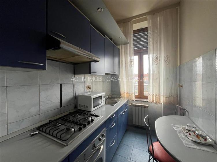 Lugoj,  Apartament, Centrul Orasului, Priveliste Superbă, 2 Cam., Dec, 79 M - 32