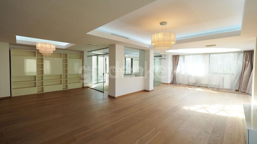 Imobil ultra-premium S+P+4 | 7 dormitoare, 8 bai | 1053mpc | lac - 2