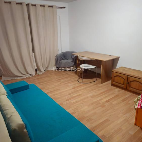 Apartament 2 camere - de inchiriat - etaj 4 - zona Maxicom - 2