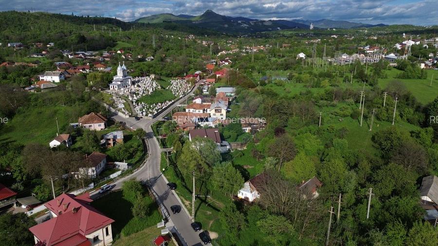 Teren de vânzare in Voinesti / Leresti înconjurat de natura - 11