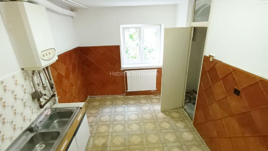 Apartament de 3 camere , 67.5 mp, Parter inalt/4,  str. Lunii- Zorilor - 5