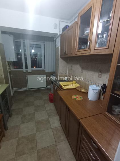 Apartament doua camere cu centrala gaze  zona Far-Abator - 12
