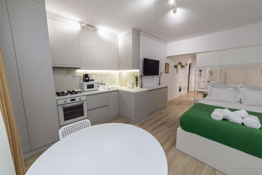 Garsoniera spatioasa/Prelungirea Ghencea/Loc de parcare - 2