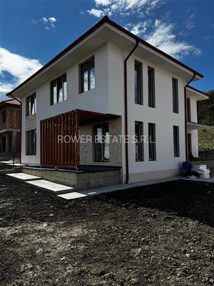 Casa Tip Duplex parter+etaj,120 mp utili,400 mp de teren, situata in Chinteni! - 13